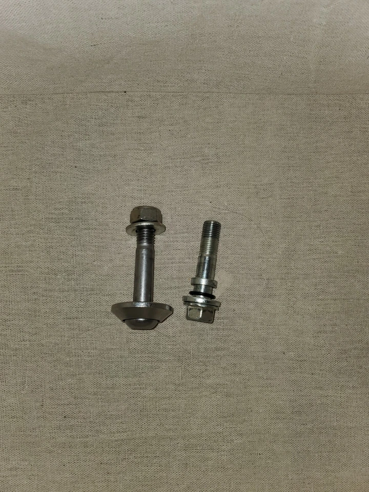 Pernos de montaje de amortiguador trasero Kawasaki Ninja 650 2012-2016 OEM Foto 1 de 1