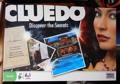 CLUEDO by PARKER 2008 SPARE PARTS ,WEAPONS,CARDS, - Image 1 of 4