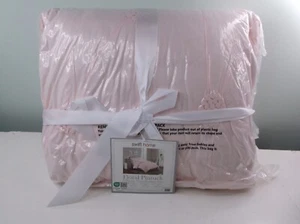 Swift Home Ultra Plush Floral Pintuck Comforter Set 2pc Twin/Twin XL - Picture 1 of 3