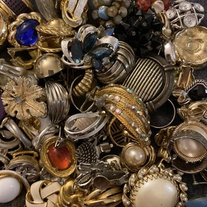 OHRRING Trödel Schmuck Konvolut - Vintage & Mod Gebrauchsspuren, Teile, Reparatur 1 Pfund - Bild 1 von 9