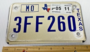 Placa de matrícula de motocicleta Texas 3FF260 11 de mayo Jefferson Co exhibición vencida SOLO - Imagen 1 de 3