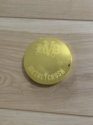 Kat Von D Metal crush Powder Highlighter Gold Skool - Image 1 of 4