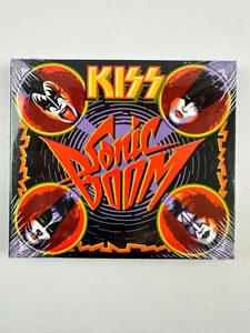KISS - Sonic Boom [2009 2xCD + DVD exclusivo de Walmart, aún sellado] - Imagen 1 de 3