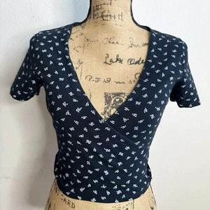 Brandy Melville floral black tie wrap tee shirt one size / small - Picture 1 of 5