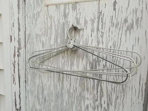 Antique Lot X5 Vintage Aluminum Coat Clothes Silver Lt Hangers Oshkosh F Trunk - Picture 1 of 4