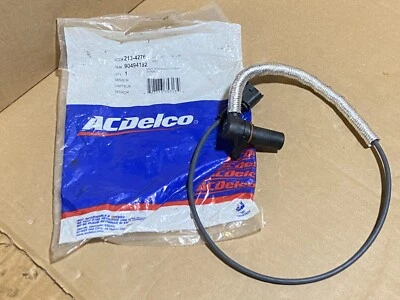 GM 90494182 Crankshaft Position Sensor -- 1997-2001 Catera -- NOS OEM - Image 1 of 4