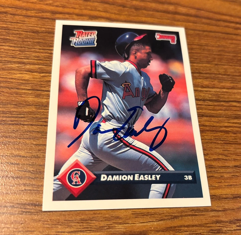 1993 Donruss Damion Easley Anaheim Angels Autographed Baseball Card #457 - Image 1 of 1