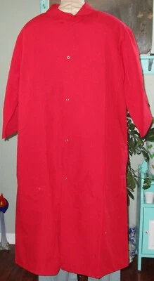 Best Medical Lab Coat Snap 3 Pocket Side Vent 3/4 sleeve 44" Length Sz Large Red - Image 1 of 4