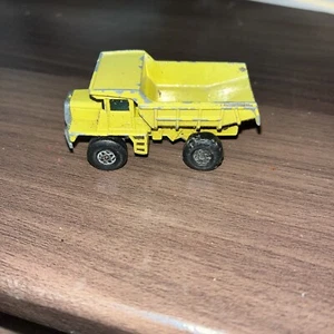 USED Matchbox No 28 MACK Dump Truck - Vintage, Superfast #171 - Picture 1 of 5