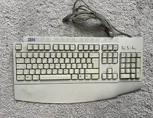 Vintage IBM Mechanische TASTATUR KB-7953 KB7953 PS2 KEYBORD KEYBOARD getestet - Bild 1 von 4