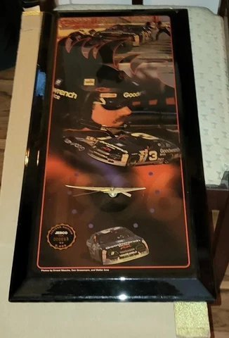 Authentic Dale Earnhardt Wall Clock In Great Shape Cover