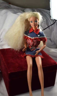 1993 Mattel «WESTERNAMPIN» БАРБИ - Изображение 1 из 4