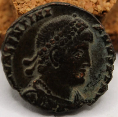 Roman Imperial | Valentinian I | AE4 | 364-367 | Nicomedia | Emperor & Captive - Image 1 of 4