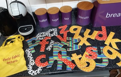 Gelbe Tür Feely Stoff Buchstaben & Aufbewahrungstasche - Bild 1 von 3