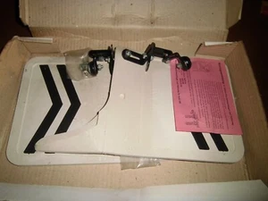 Schmutzfänger  Audi 100 C1  weiß  Schmutzfängersatz  - Picture 1 of 1