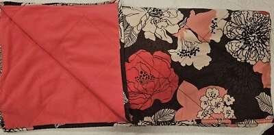 Vera Bradley Blanket 57.5” X 49” Floral Pink - Изображение 1 из 2