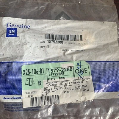 OEM NUEVO 05-16 Chevrolet Impala Monte Carlo tapa maletero LT emblema insignia 157982288 Foto 1 de 4