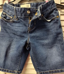 OLD NAVY GIRLS SZ 6R BLUE DENIM SHORTS SNAP ZIP CLOSURE POCKETS - Picture 1 of 4