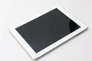 Apple iPad (3rd generation) 32GB White A1416 WiFi Only *READ* - Picture 1 of 9