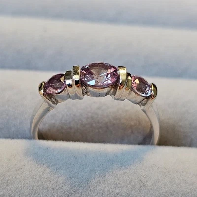 3-Stone Round Shape Color Change Alexandrite 925 Sterling Silver Ring - Size 9 — 第 1/4 张图片