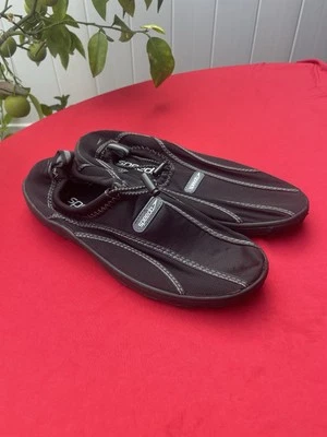 SPEEDO ladies sz S 7/8 water shoes - Image 1 of 4