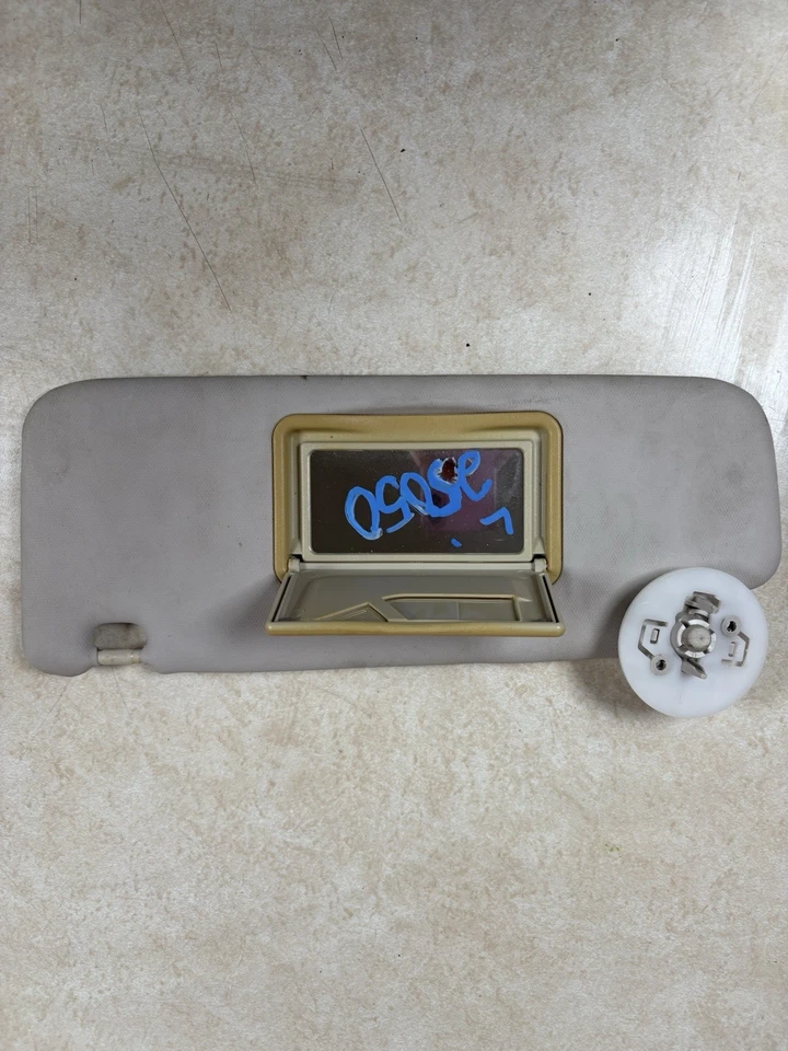 Parasol lado izquierdo GM OEM 2016-2017 Chevrolet Cruze T Foto 1 de 4