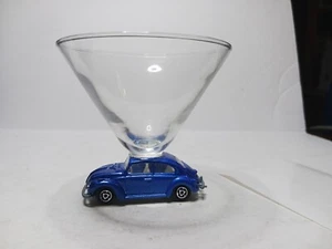 Majorette Volkswagen VW Beetle 1/60 Martini Glass & Diecast - Picture 1 of 8