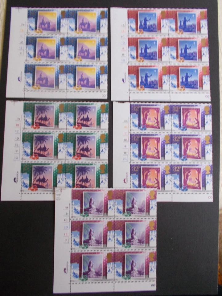 GB 1988 Christmas Issue Christmas Cards Set of 5 in Cylinder Blocks of 6 U/M - Image 1 of 1