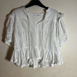 Mango White Floral Lace Short Sleeve Cropped Size Medium  - Picture 1 of 3