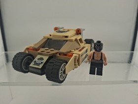 LEGO DC Super Heroes: The Bat vs Bane Tumbler (76001) Vehicle & Bane Minifigure 