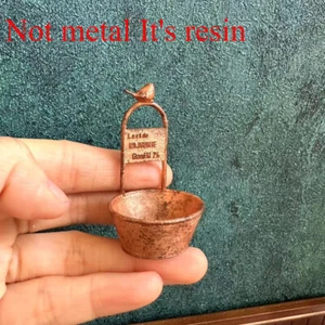 1:12 Scale Dollhouse Miniatures Accessorie Vintage Wall Hanging Flower Pot Resin - Picture 1 of 6