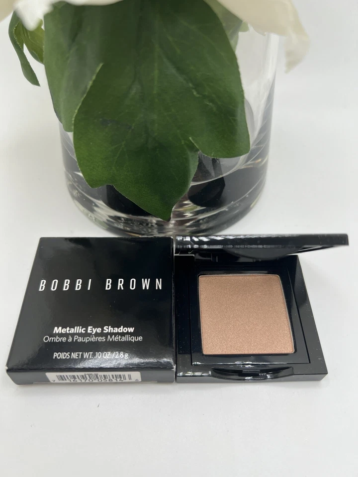 Bobbi Brown Metallic Eye Shadow Champagne Quartz 1oz/2.8g - Image 1 of 2