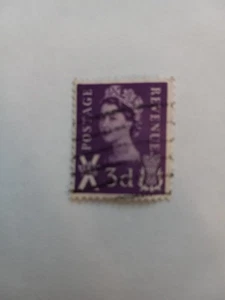 QUEEN ELIZABETH II BRITISH CROWN OVER X 3d 1951 -1960 PURPLE REVENUE STAMP - Bild 1 von 3