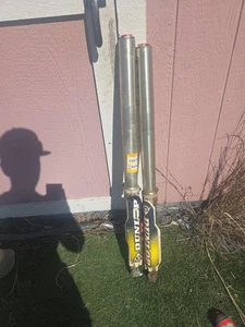 Suzuki RMZ450 2005-2007 OEM SUSPENSIÓN DELANTERA AMORTIGUADOR HORQUILLAS SHOWA - Imagen 1 de 7