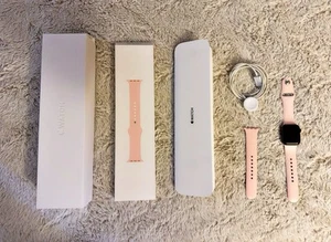 Apple Watch Series 5 40mm Space Gray Aluminum GPS - Zdjęcie 1 z 3