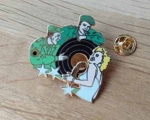 Pin’s Marilyn Monroe Chante Pour Les GI's 300ex - Imagen 1 de 5