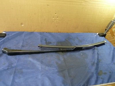 Brazo limpiaparabrisas trasero Ford Mondeo MK4 Ghia 2,5 ST 7S71A17406AB / 7S71-A17406-AB Foto 1 de 2