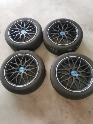 Vier Sommerreifen Auf Alufelge - Bild 1 von 4