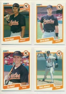 MLB-LOTE DE TARJETAS DE BÉISBOL-1990-FLEER-4 CARTAS-BALTIMORE ORIOLES-HOILES-HULETT-SEQUI - Imagen 1 de 2
