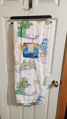 Manta de felpa blanca de Navidad Care Bears 50 x 70 nueva con etiquetas Foto 1 de 4