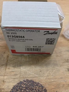 DANFOSS 013G-8564 Operator, with Remote Sensor and Dial 40LW57 - Picture 1 of 2