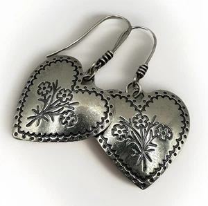 James Avery Retired Embroidered Heart Sterling Silver Floral Hook Drop Earrings - Picture 1 of 11