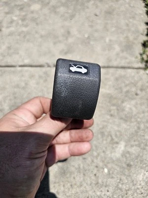 90-94 Mitsubishi Eclipse Eagle Talon Hood Release Foto 1 de 2