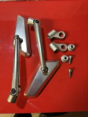 RIZOMA COPPIA SPECCHI retrovisore Circuit 744 RIZOMA UNIVERSALI SPORTIVE NAKED - Immagine 1 di 4