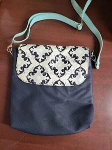 Thirty-One Leather Shoulder Bag Modern Purse Navy Pebble, Skies For You Crossbod - Picture 1 of 5
