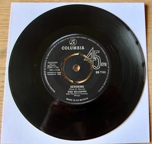 THE SHADOWS GERONIMO 7" SINGLE COLUMBIA (1963) EX++ POP BEAT GT BRITAIN - Picture 1 of 3