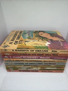 HARLEQUIN Lot Of 8 1973- 1977 Red Edge Vintage Romance Novels - Bild 1 von 17
