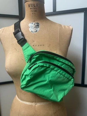 Bolso Bandolera Baggu Retirado Aloe Verde Doble Cremallera Riñonera Foto 1 de 4
