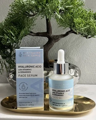 Suero facial Australian Skin Clinic ácido hialurónico, ceramidas 1,69 fl oz/50 ml Foto 1 de 3
