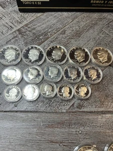 1976 Silver Bicentennial Commemorative Set 40% Lot 15 Coins - Picture 1 of 9